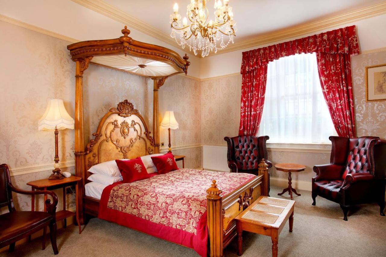 ליים ריג'יס The Royal Lion Hotel מראה חיצוני תמונה