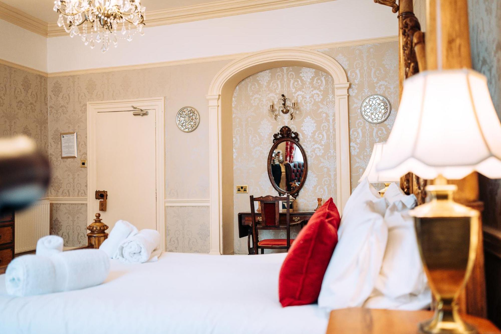 ליים ריג'יס The Royal Lion Hotel חדר תמונה